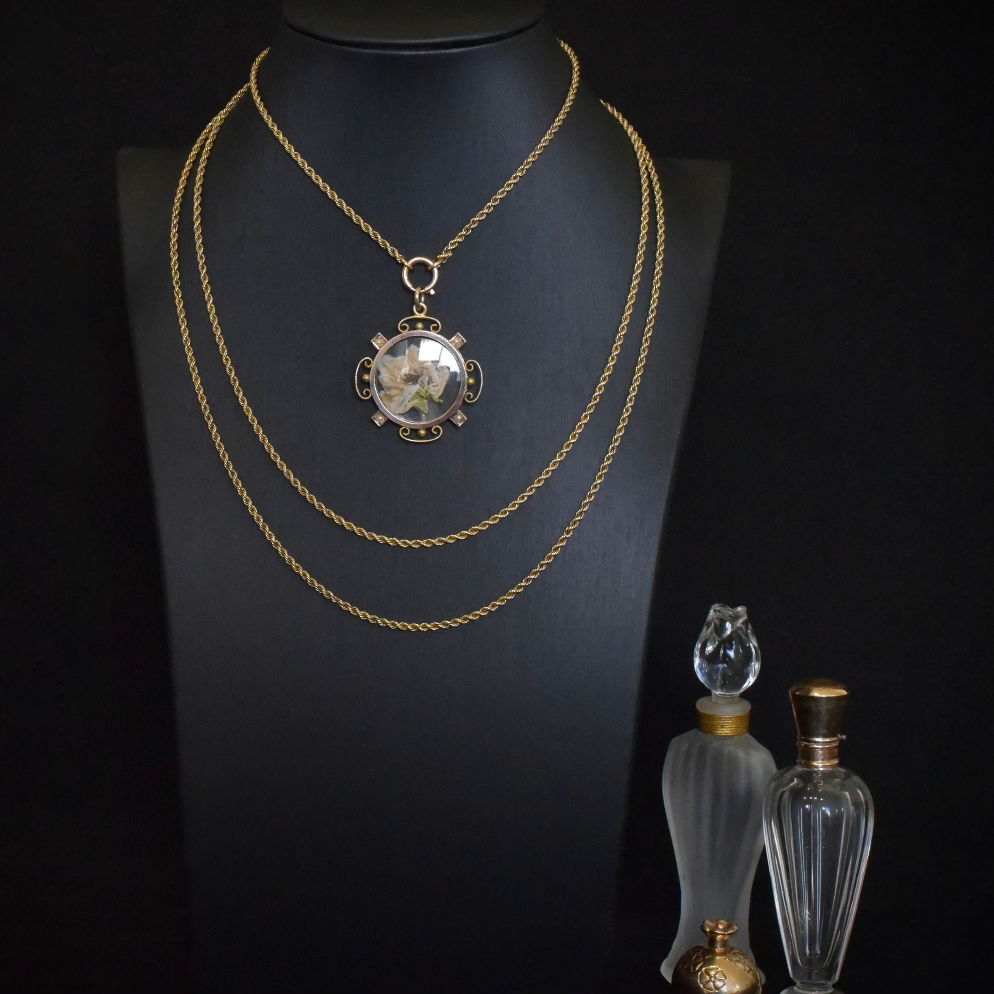 Antique Edwardian 9ct Rose Gold Double Sided Seed Pearl Photo Locket