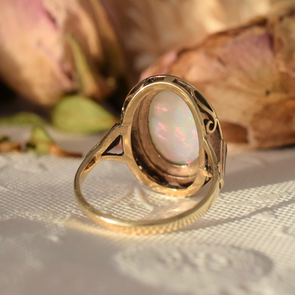 Vintage 9ct Yellow Gold Solid White Opal Ring