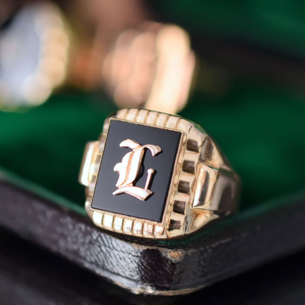 Vintage 1950’s Retro 10ct Yellow Gold And Onyx ‘L’ Signet Ring - Metzler Mfg. Co Inc.