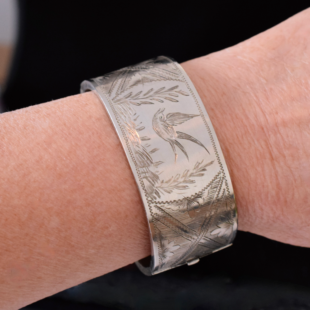 Antique Victorian Aesthetic Era Engraved Bangle Circa 1890
