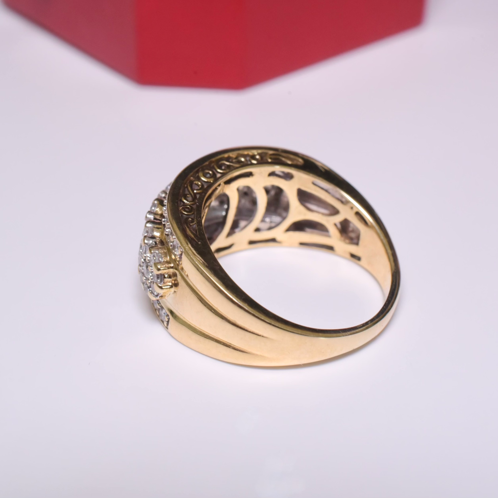 Contemporary 9ct Yellow Gold And Diamond Ring - 1.00ct