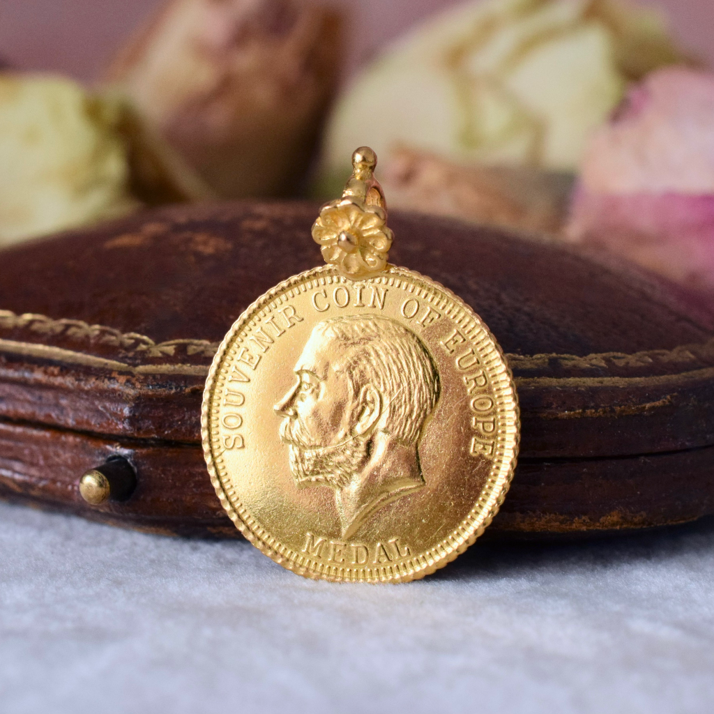 Modern 22ct Yellow Gold (replica) ‘Sovereign’ Pendant (King George To Verso)