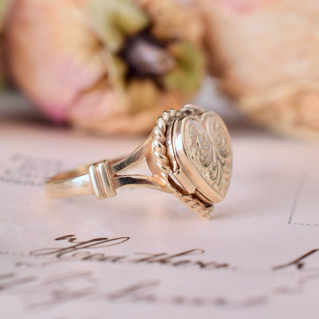 Vintage 9ct Yellow Gold Heart Locket Ring Birmingham 1970’s