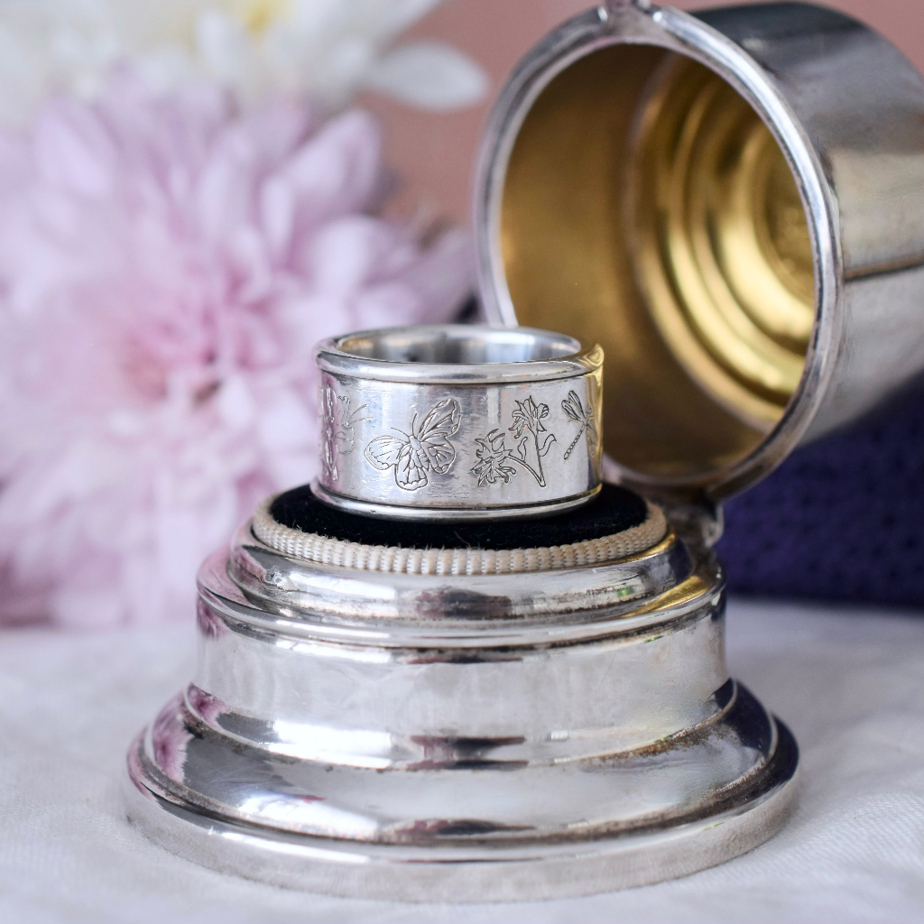 Modern GUCCI Sterling Silver Ring