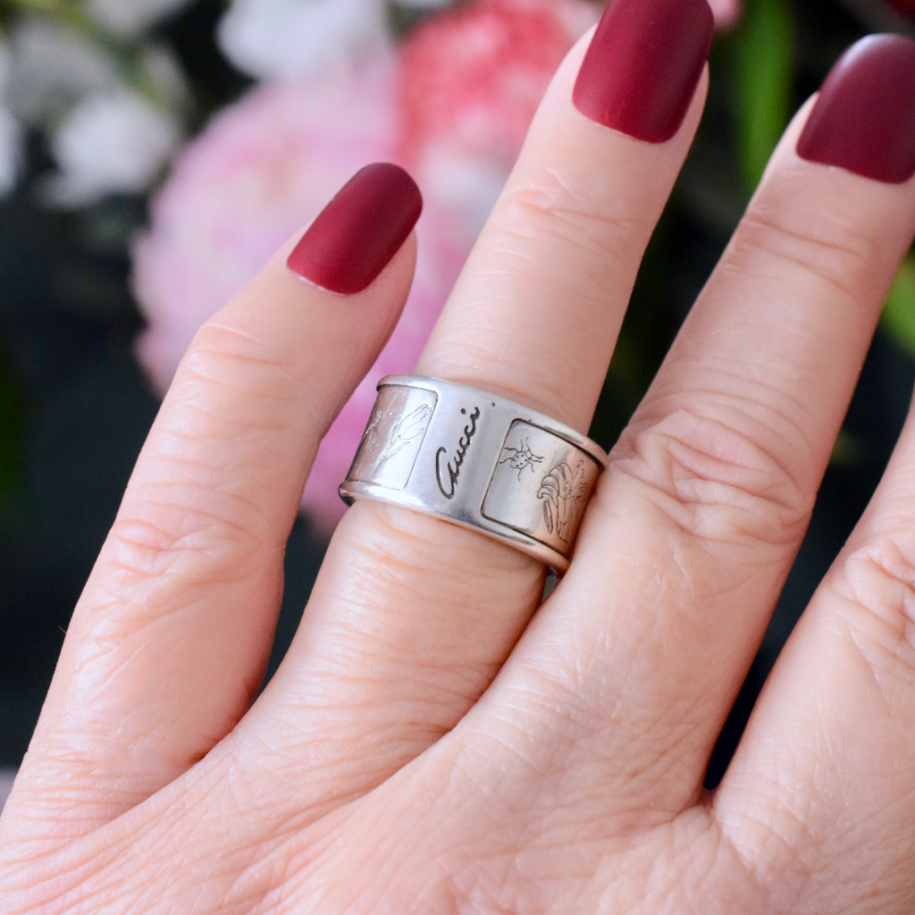 Modern GUCCI Sterling Silver Ring