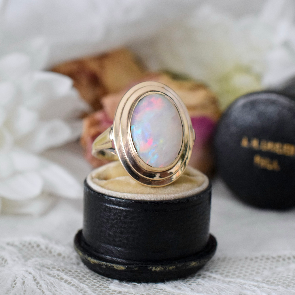 Vintage 9ct Yellow Gold Solid White Opal Ring