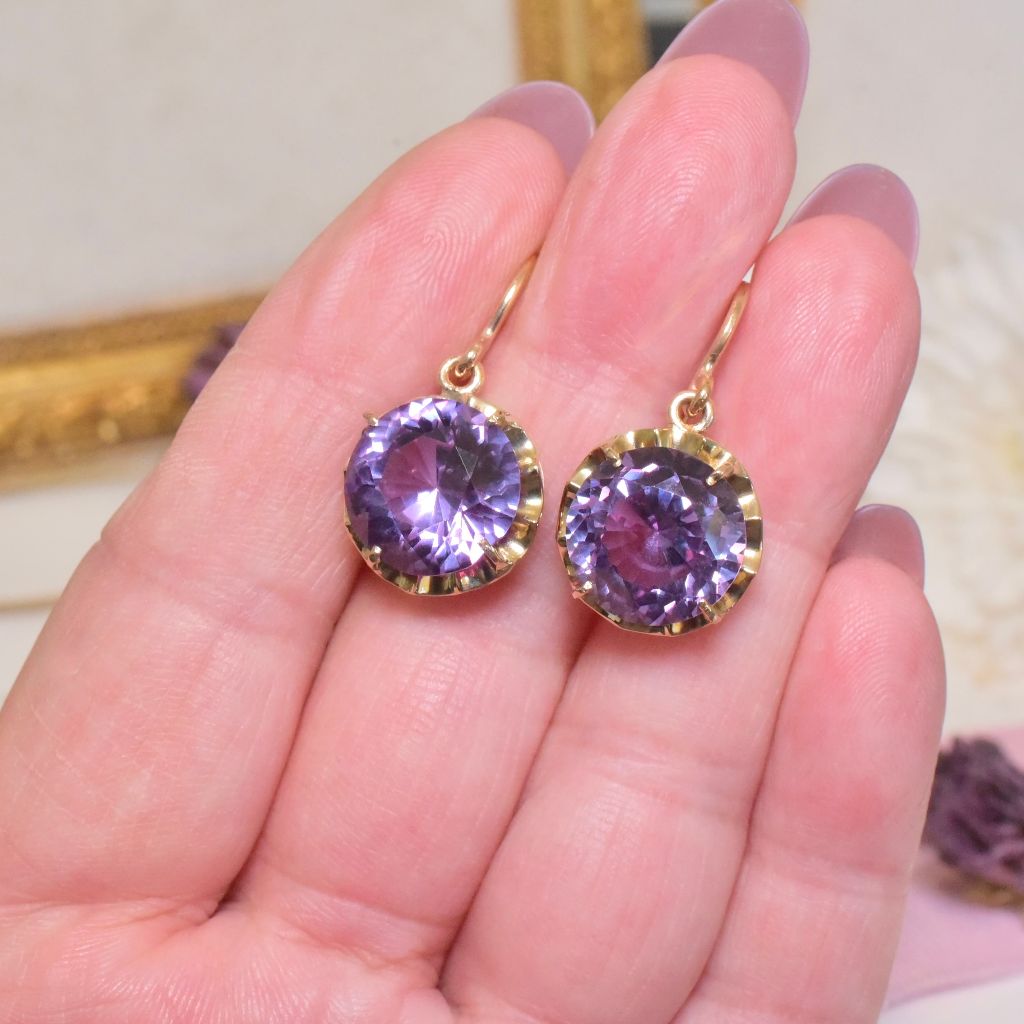 Superb Vintage 14ct Yellow Gold Colour-Change Sapphire (Lab Created) Earrings