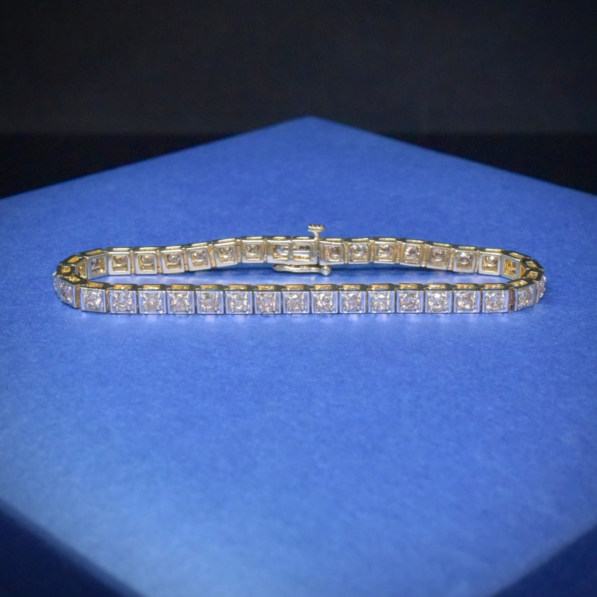 Contemporary 14ct Yellow Gold Champagne Diamond Tennis Bracelet - 3.50ct