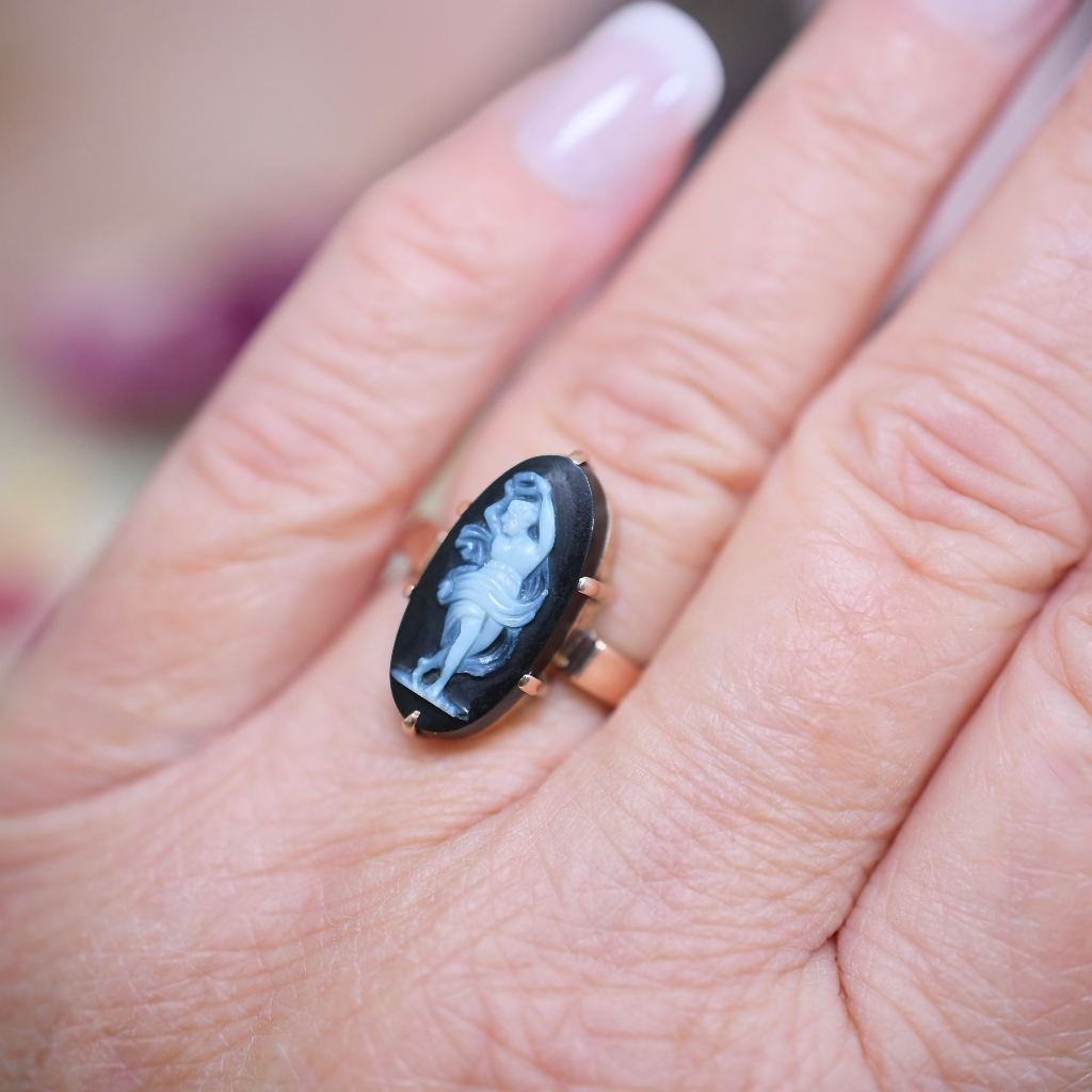 Victorian 9ct Rose Gold Carved Onyx Cameo Ring Circa 1890-1900