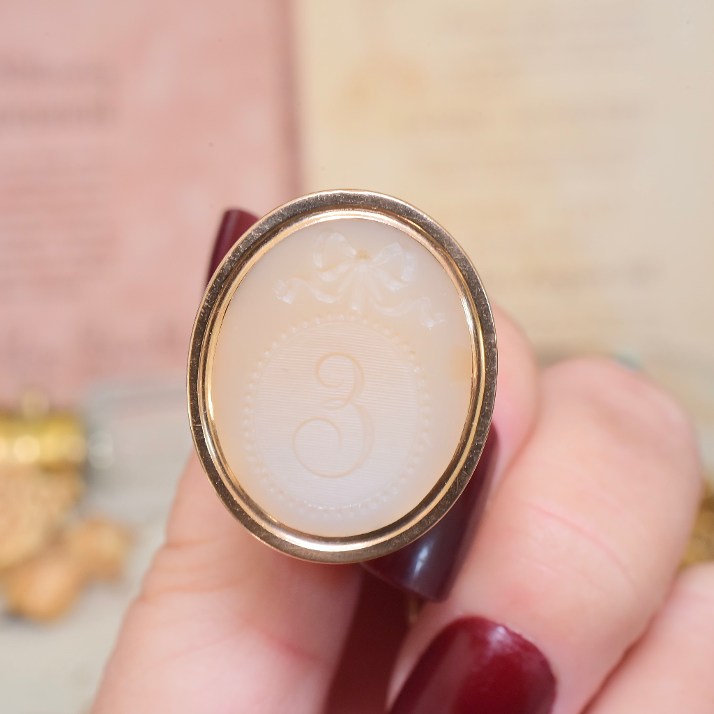 Antique Georgian 15ct Rose Gold Agate ‘Bow And Initial ‘E’ Fob Seal Circa 1820