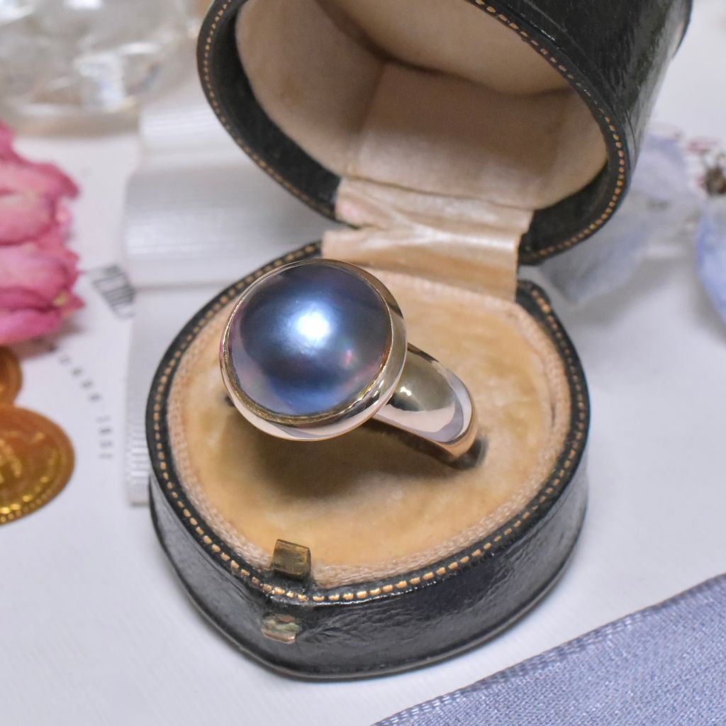 Modern 9ct Yellow Gold And Mabe Pearl Ring