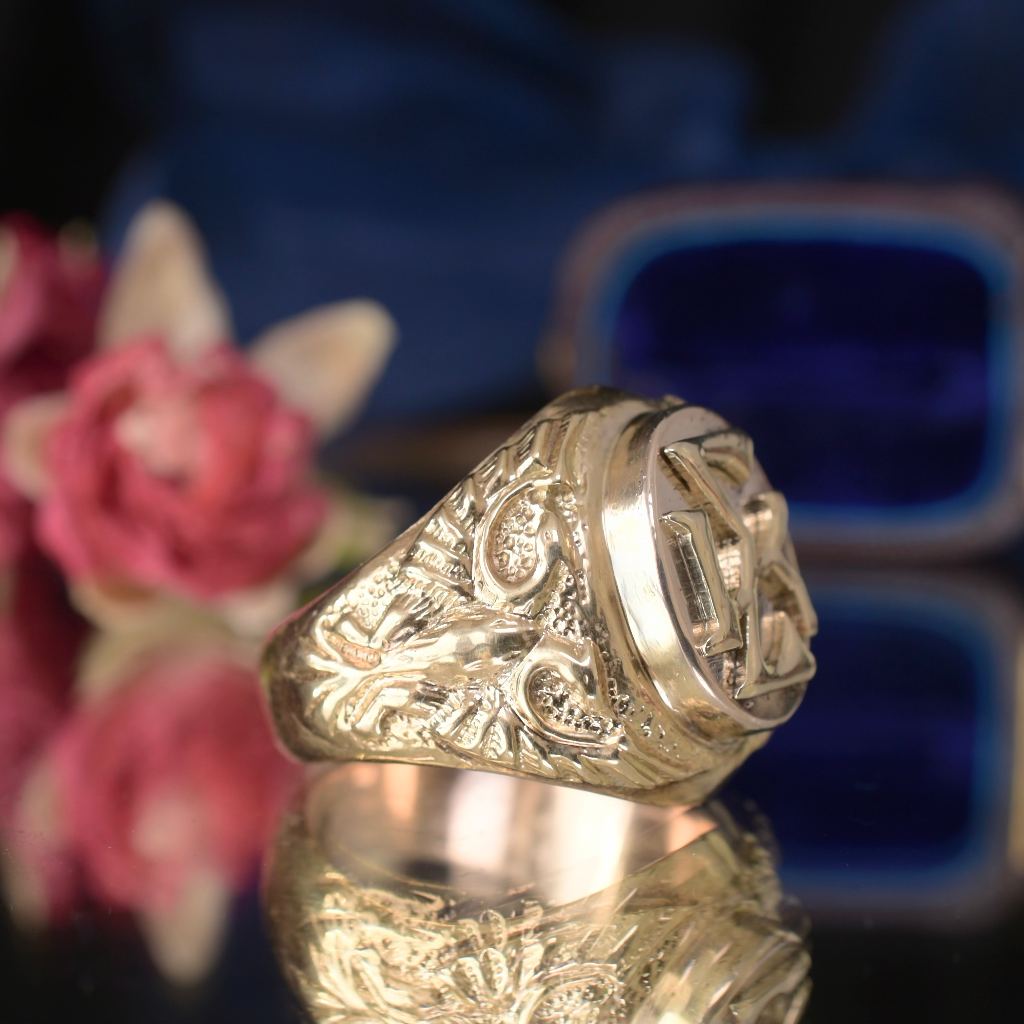 Vintage 9ct Yellow Gold ‘Fraternity Ring - Iota Sigma Upsilon - 13.3 Grams