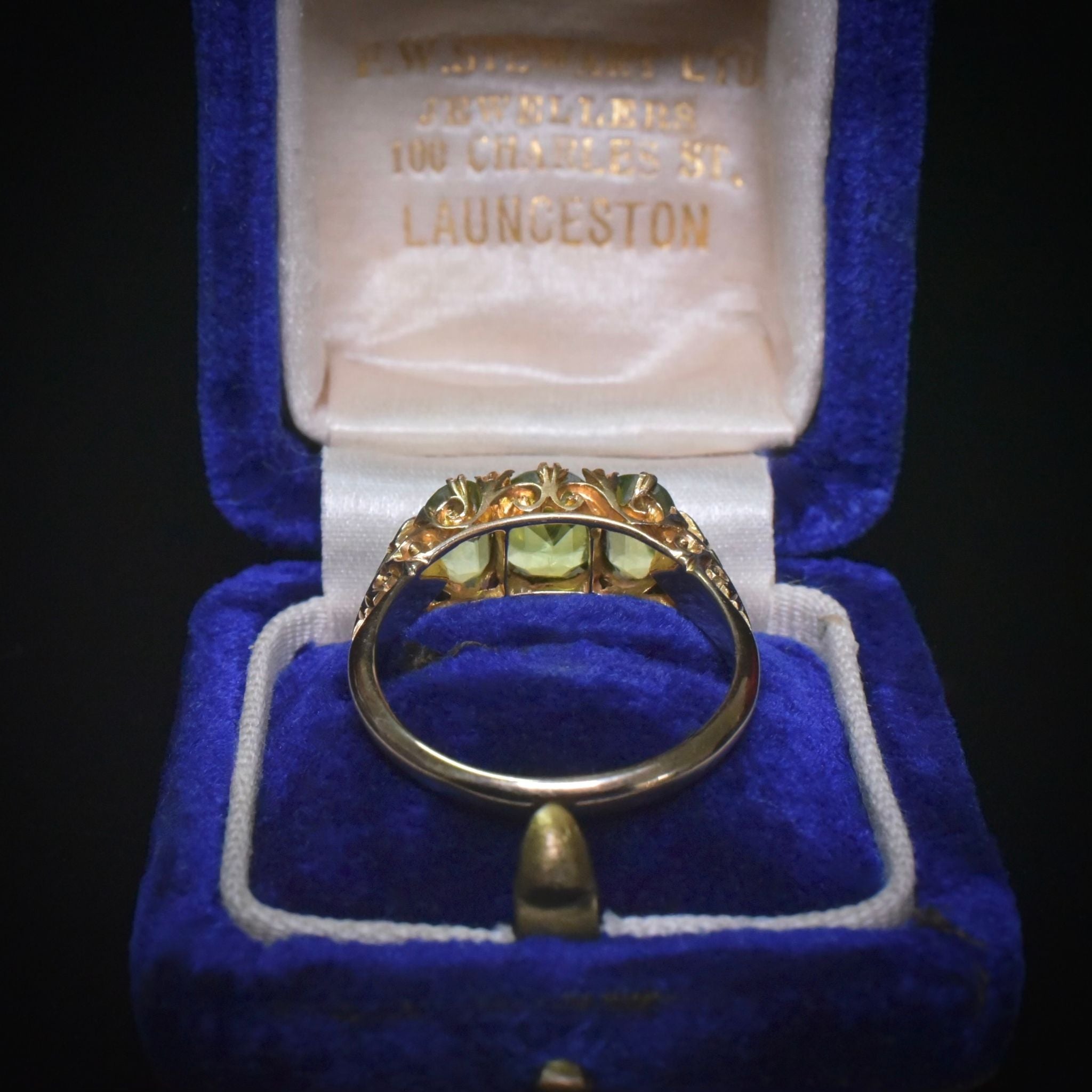 Antique Edwardian 18ct Yellow Gold Peridot Ring - Henry Williamson Ltd - Birmingham 1906