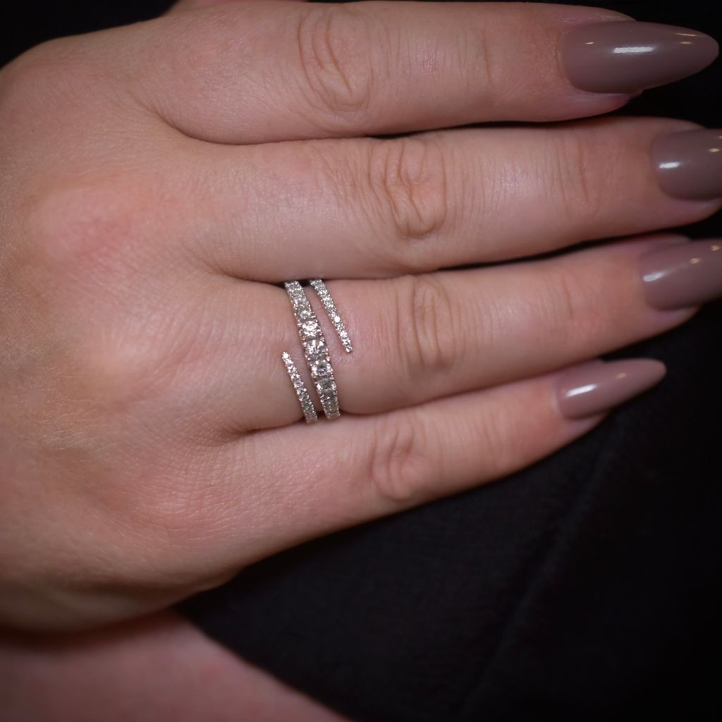 Contemporary Designer Platinum And Diamond ring - 0.96ct - By Paul Bram - Australia RRP $5,450