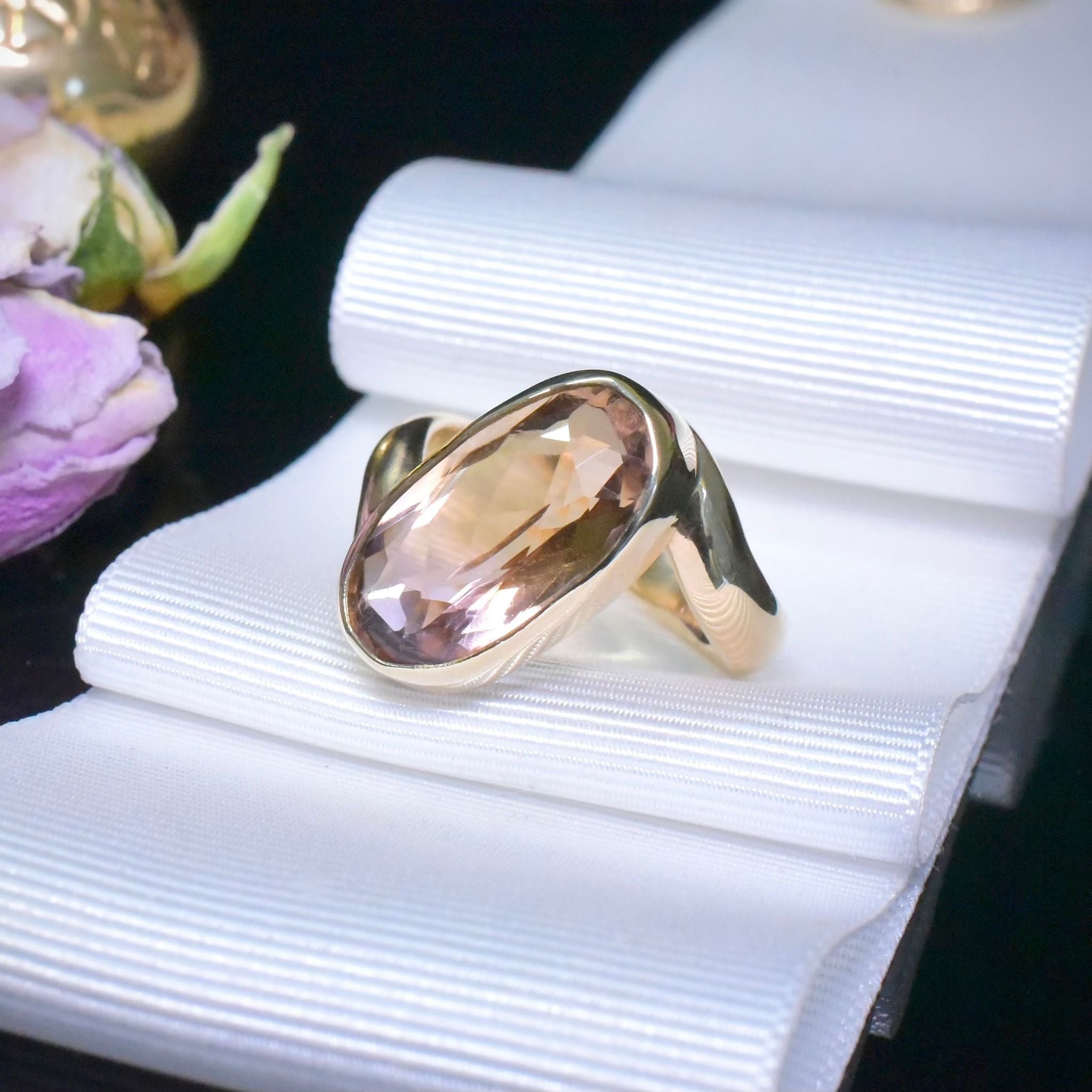 Fabulous 9ct Yellow Gold And Ametrine Ring - Sheffield 1998