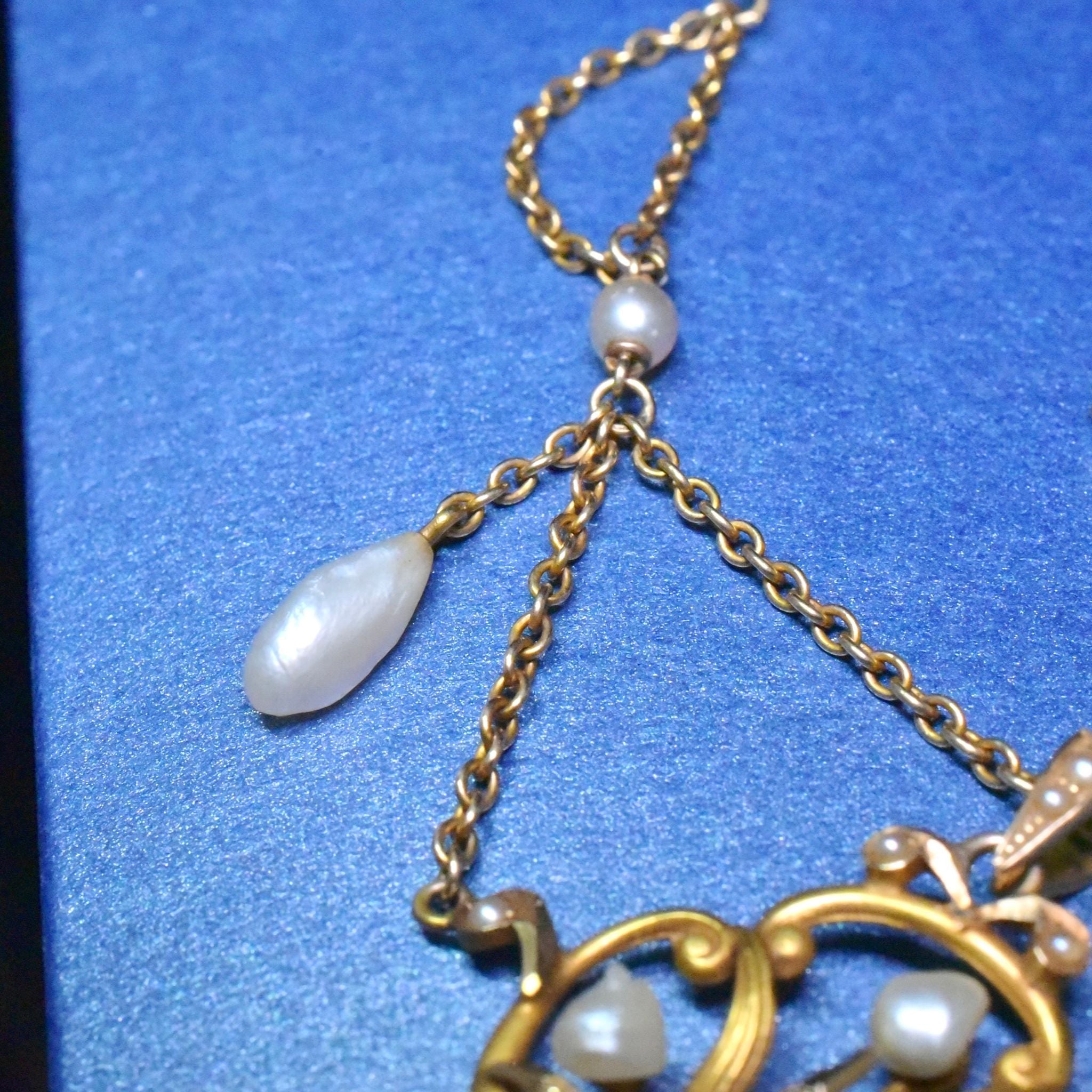 Antique Art Nouveau 14ct Yellow Gold Sapphire And Pearl Necklace Circa 1890-1910