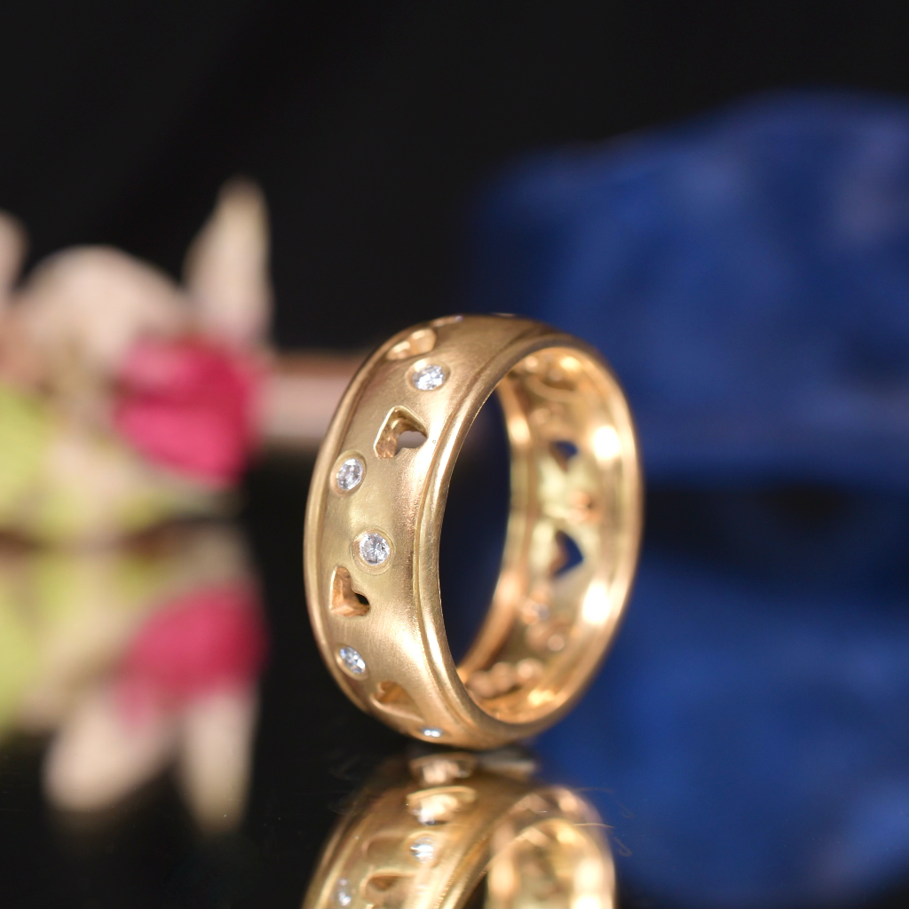Contemporary 18ct Brushed Yellow Gold Diamond ‘Heart’ Ring