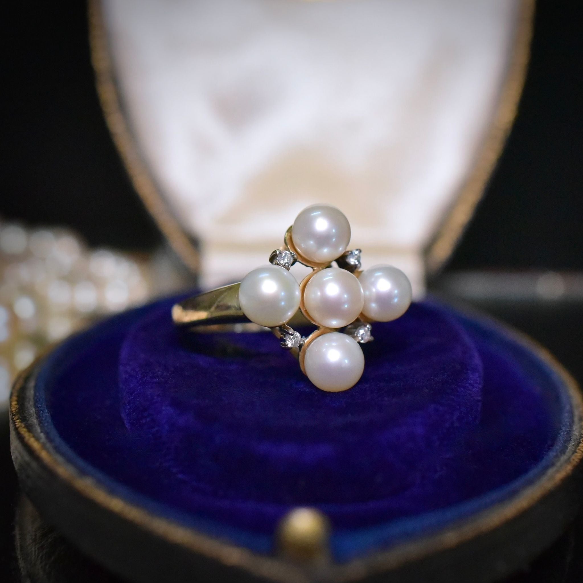 Stunning 9ct Yellow Gold Cultured Pearl And Diamond Ring - Birmingham 2006