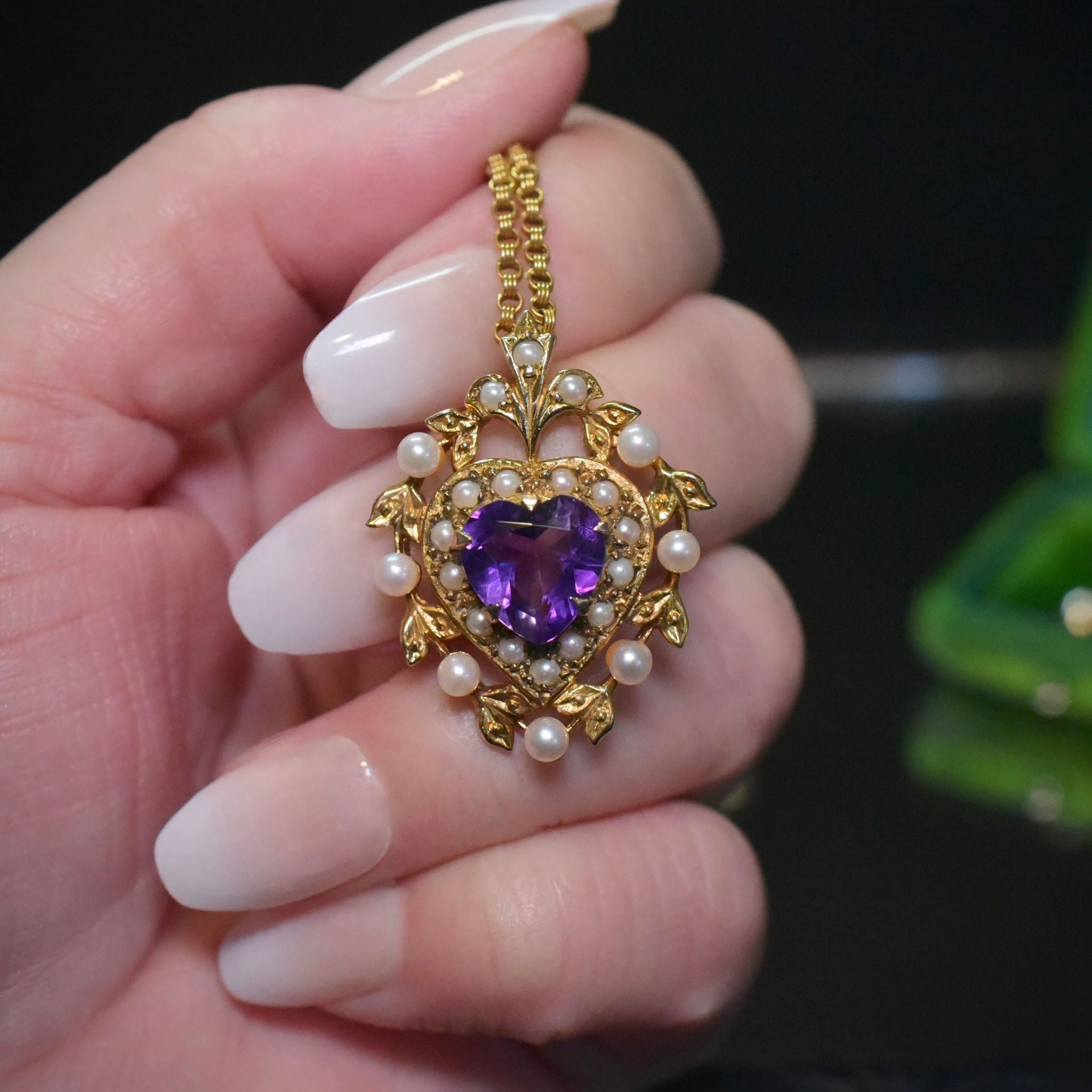 Stunning Vintage 9ct Yellow Gold Heart-Cut Amethyst And Pearl Pendant - London 1976
