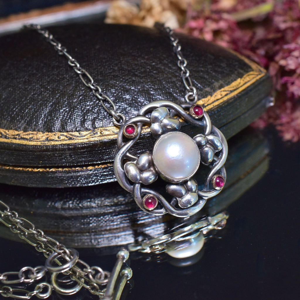 Antique Arts & Crafts Era Sterling Silver Pearl Necklace Circa 1910’s