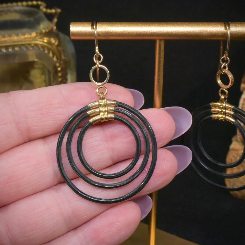 Antique 9ct Gold Eléphant Hair Triple Hoop Earrings
