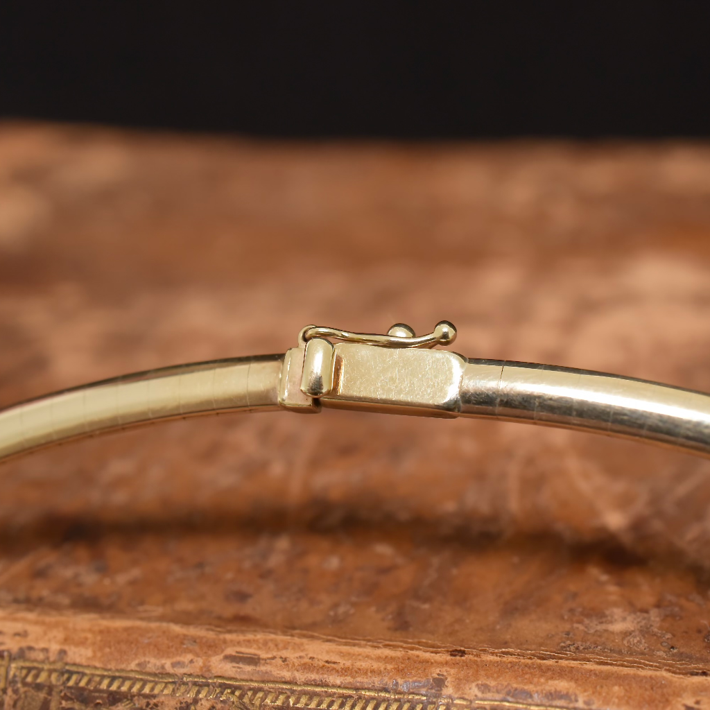 Modern 9ct Yellow Gold Omega Collar Necklace 15 grams