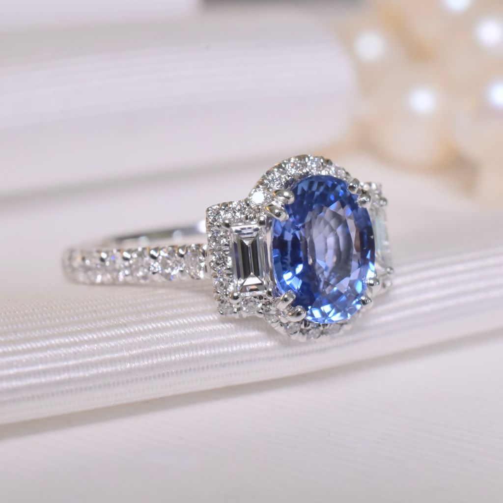 Superb Australian Platinum And Natural Ceylon Sapphire Diamond Ring RRP $8,150 AUD By Paul Bram, Melbourne