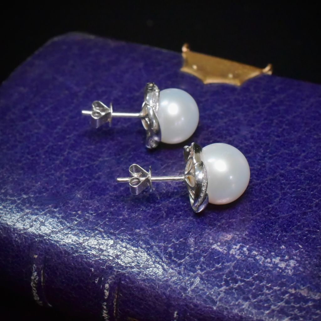 Contemporary 14ct White Gold Pearl And Diamond Earrings
