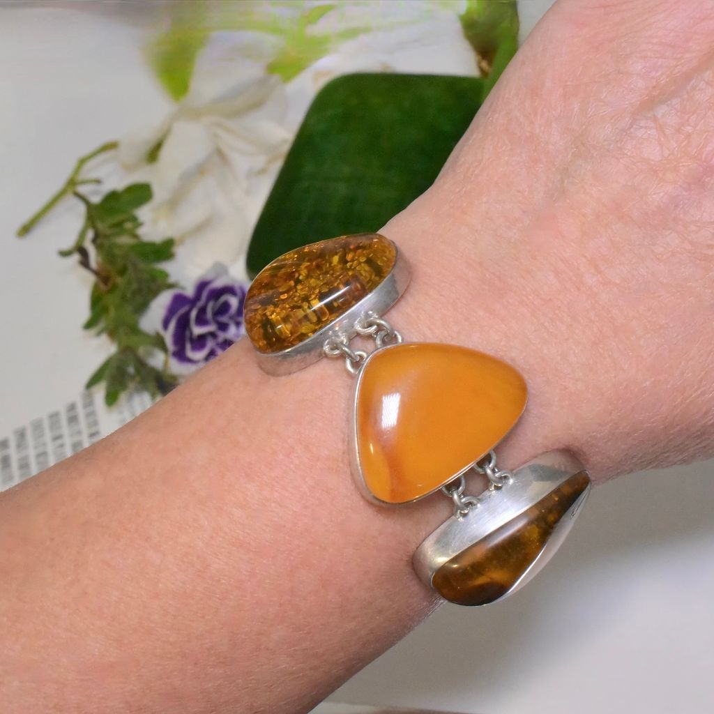 Vintage Sterling Silver And Amber Bracelet - 59 Grams