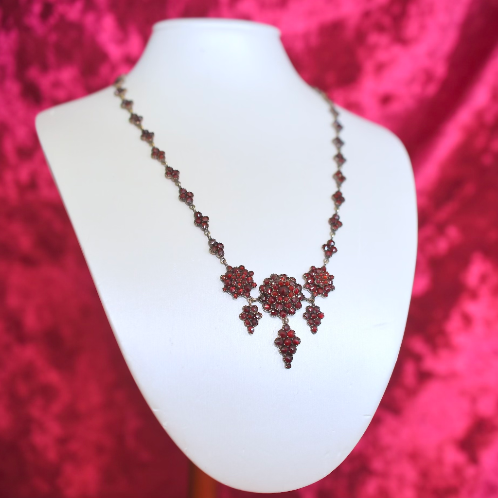 Antique Late Victorian Early Edwardian Bohemian Garnet Floret Necklace Circa 1900