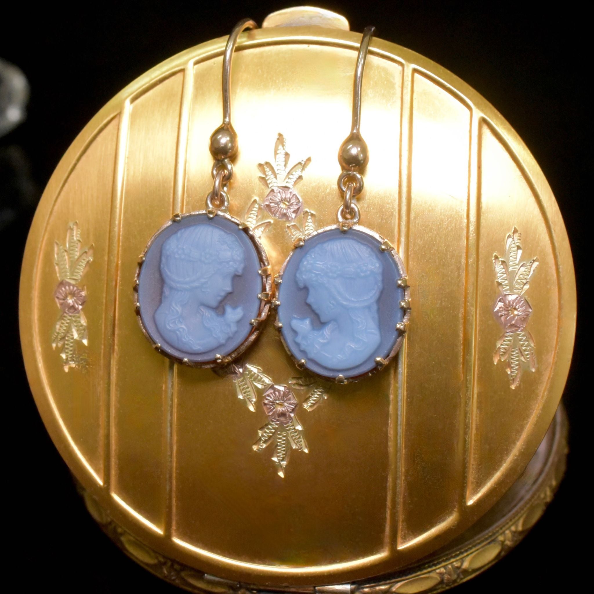 Vintage Antique Style 9ct Rose Gold Sardonyx Cameo Earrings