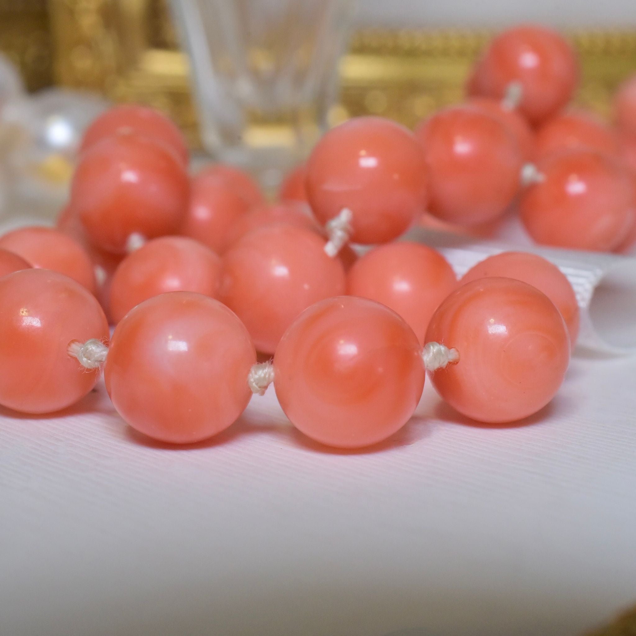 Estate 14ct Yellow Gold Salmon Coral (Momo?) Bead Necklace