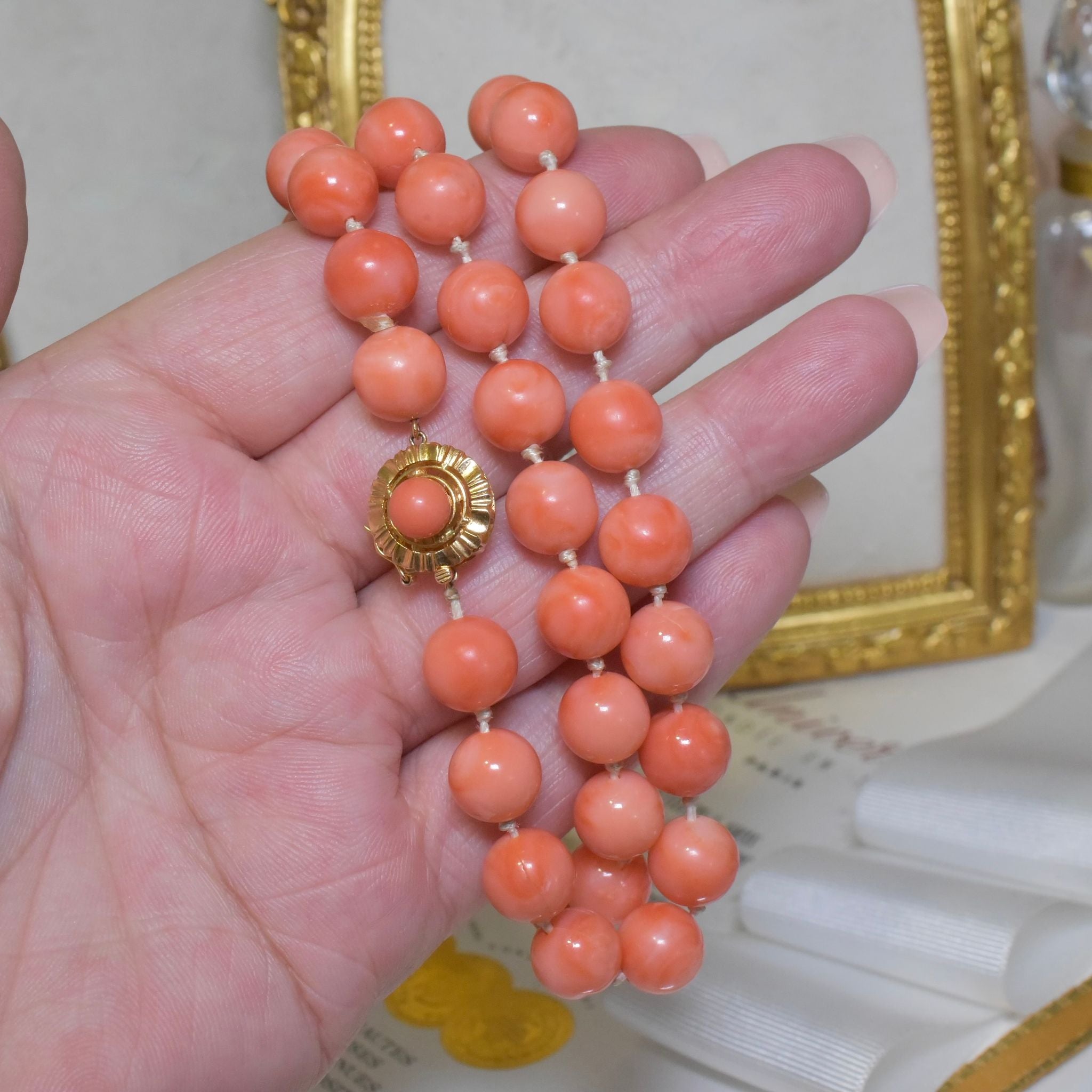 Estate 14ct Yellow Gold Salmon Coral (Momo?) Bead Necklace