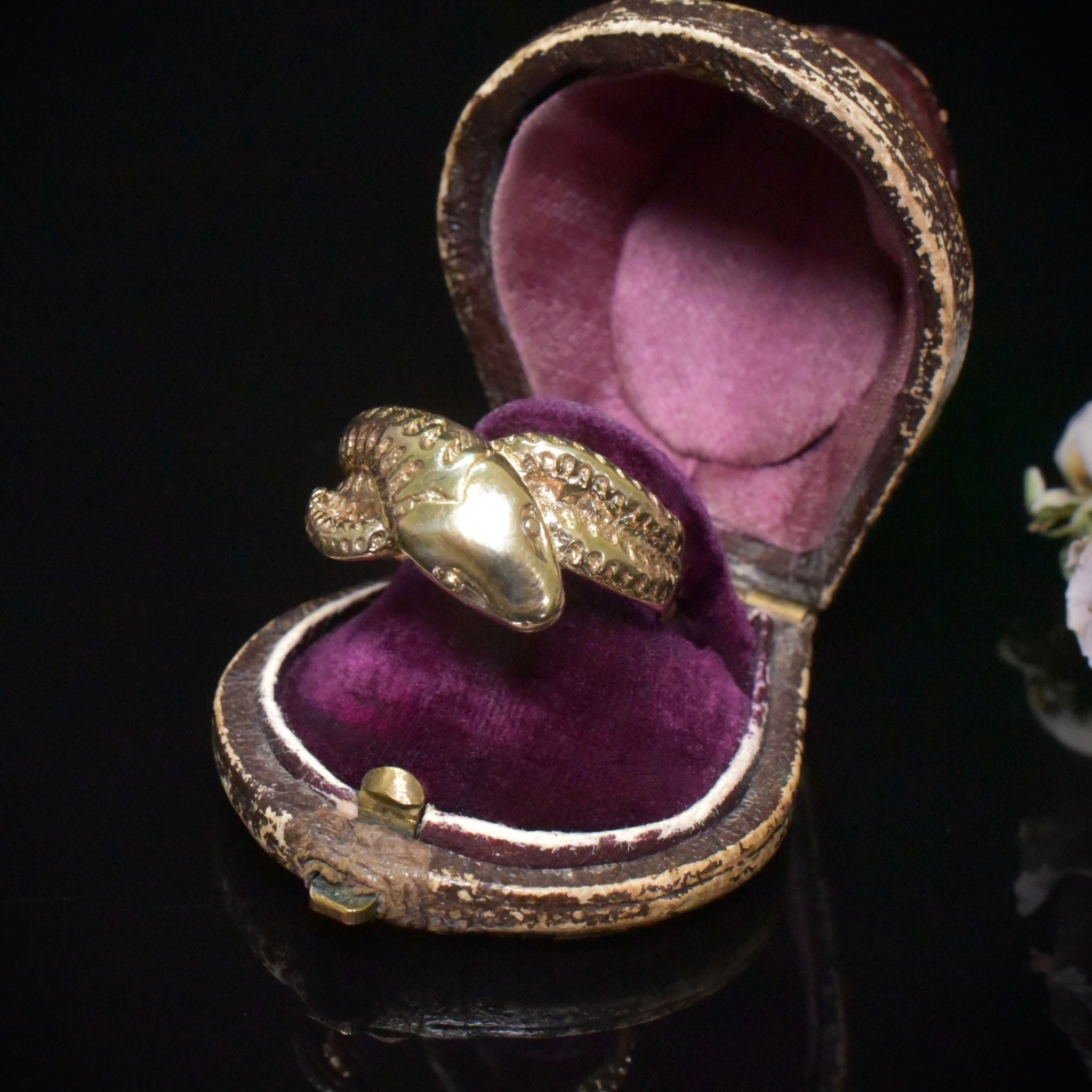 Modern Antique Style 9ct Yellow Gold Serpent Ring - London 1997