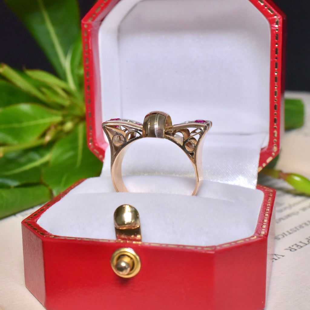 Vintage Retro 9ct Yellow Gold Spinel & Quartz ‘Bow’ Ring Circa 1940’s