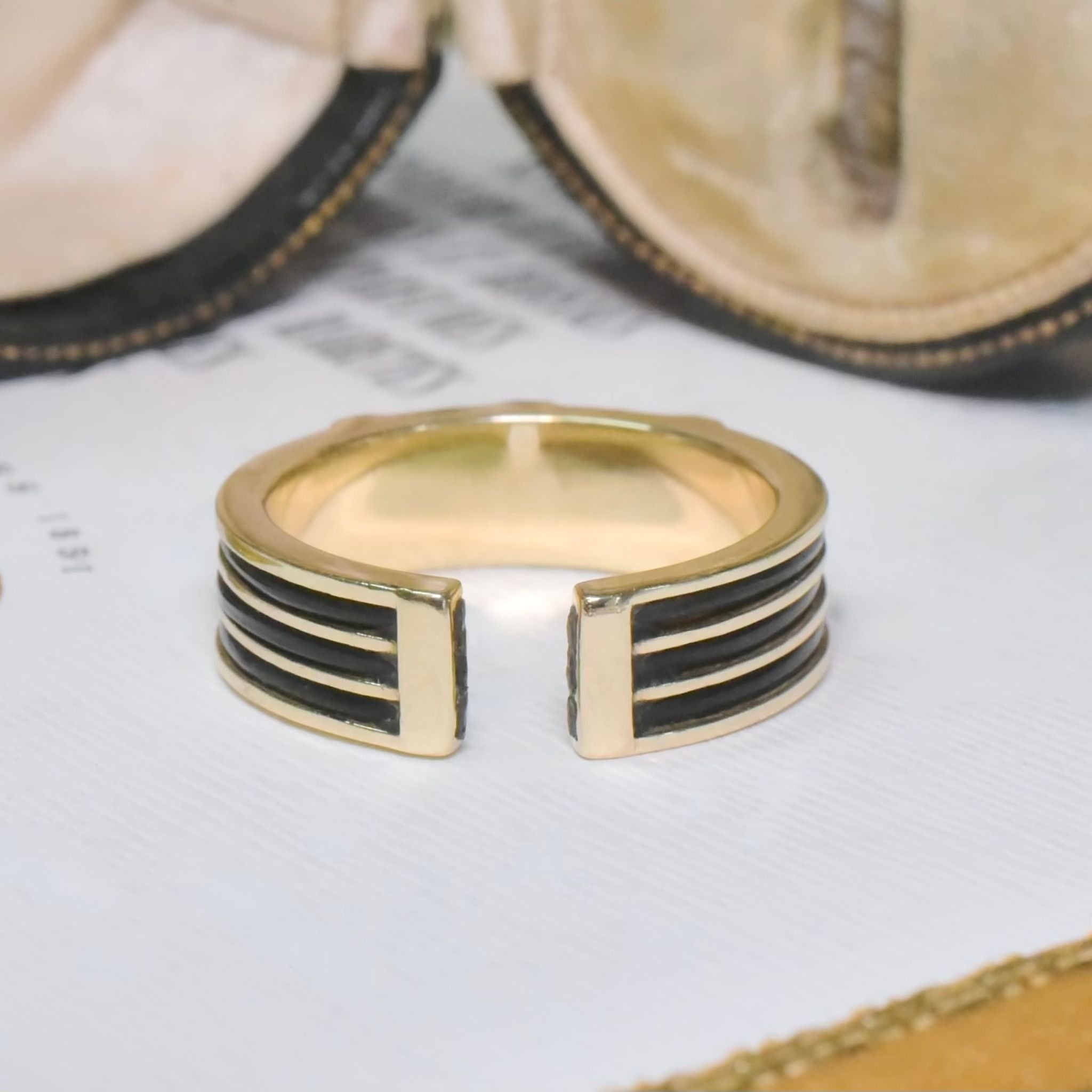 Contemporary 9ct Yellow Gold Diamond And Elephant Hair Ring