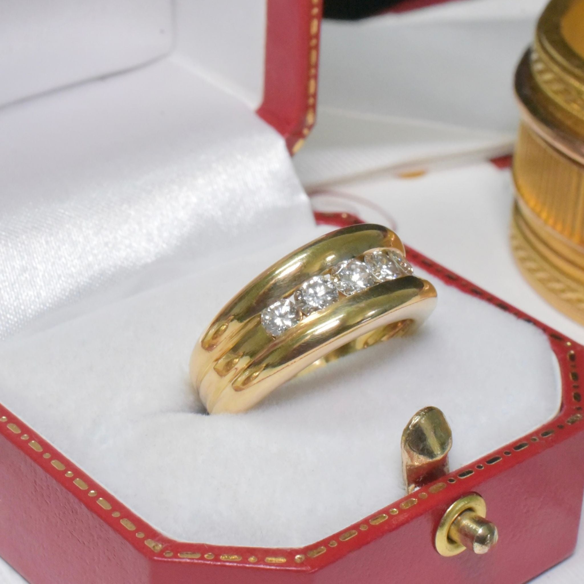 Superb Heavy 18ct Yellow Gold And Diamond Ring