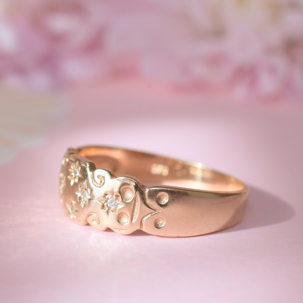 Contemporary 9ct Yellow And Diamond Ring - 1995