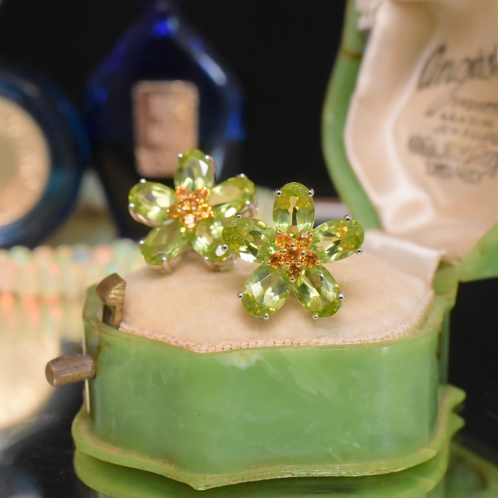 Modern 18ct White Gold Peridot & Citrine ‘Daisy’ Flower Earrings