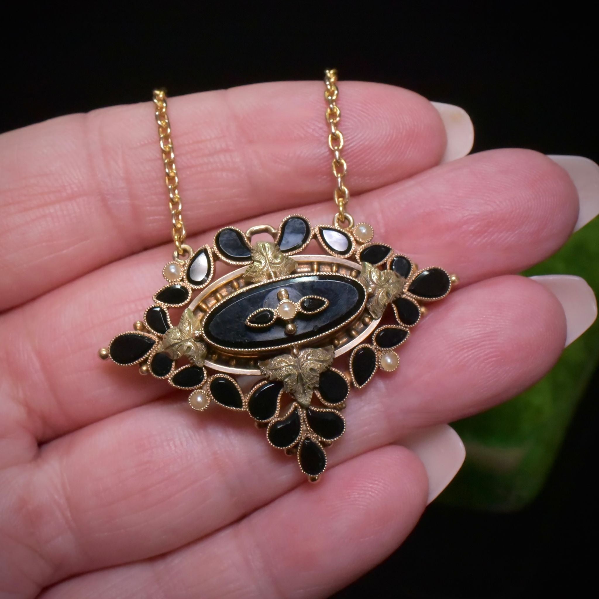 Antique Victorian 15ct (And 9ct) Onyx Pendant/Brooch Necklace Circa 1880-90