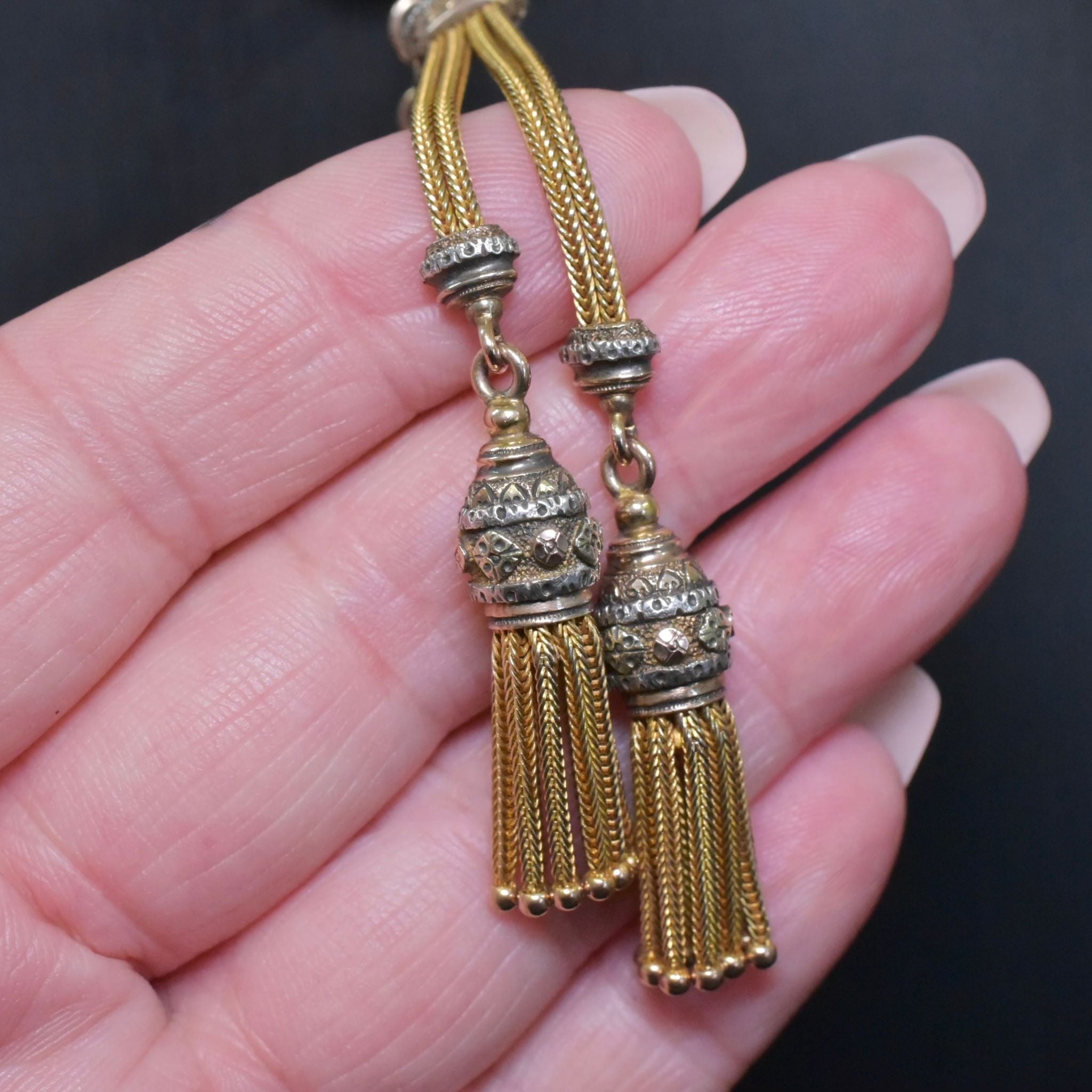 Outstanding Antique Victorian 9ct Tri-Colour Ladies Albertina Tassel Pocket Watch Chain Circa 1880-90
