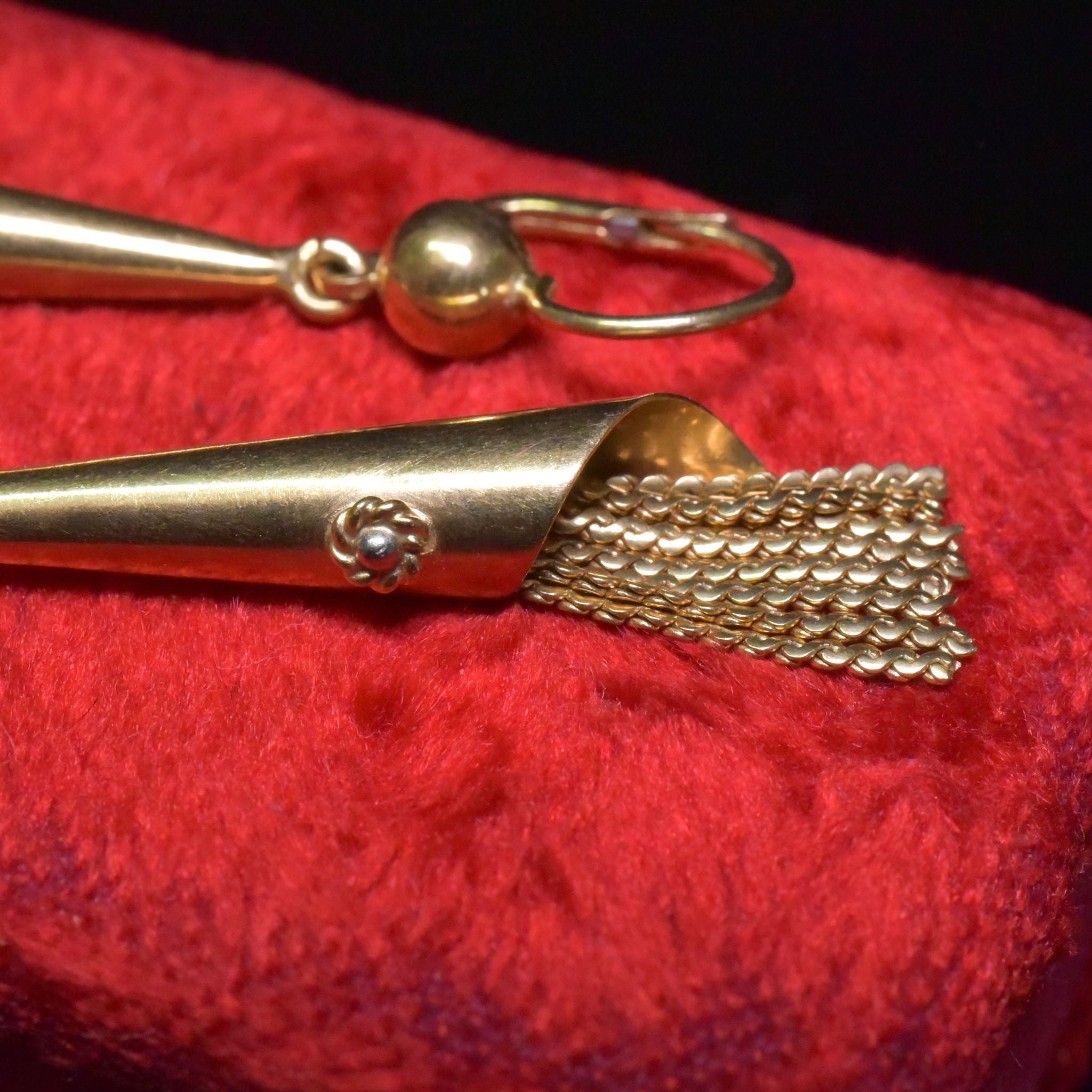 Superb 18ct Yellow Gold Tassel Earrings - 9.15 Grams