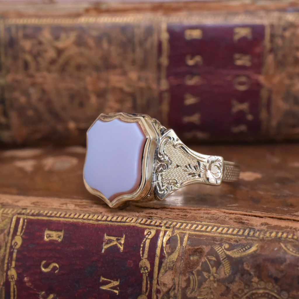 Antique Early Victorian 9ct Yellow Gold Shield-Shaped Sardonyx Locket Ring - Birmingham 1857