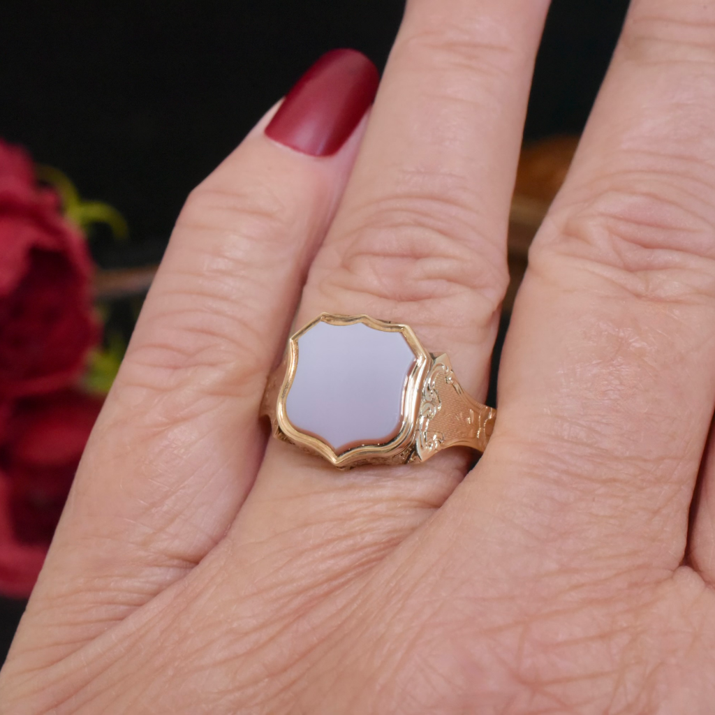 Antique Early Victorian 9ct Yellow Gold Shield-Shaped Sardonyx Locket Ring - Birmingham 1857