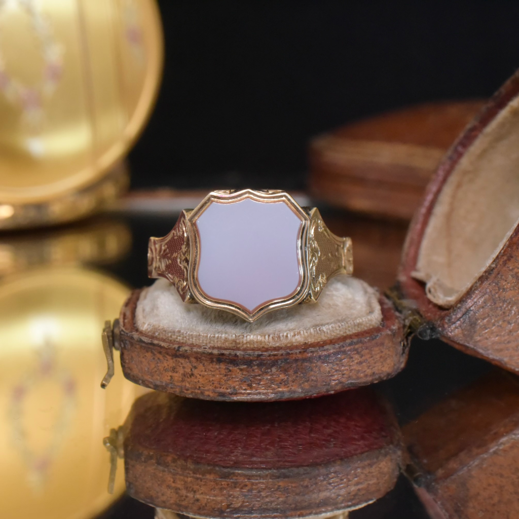 Antique Early Victorian 9ct Yellow Gold Shield-Shaped Sardonyx Locket Ring - Birmingham 1857