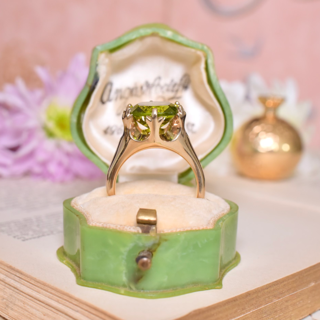 Modern 9ct Yellow Gold Peridot Solitaire Ring - 10 Grams