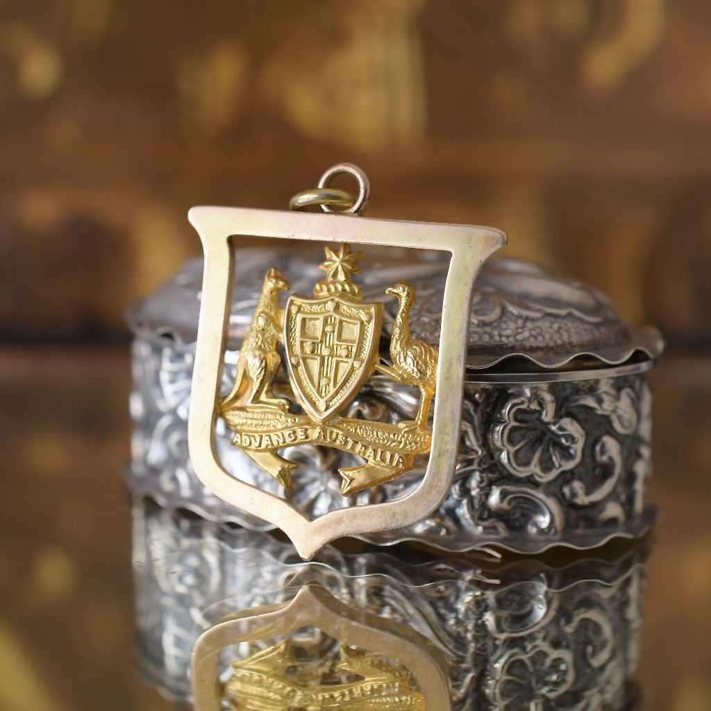 Antique Australian Willis and Sons 9ct ‘Advance Australia’ Pendant Circa 1908