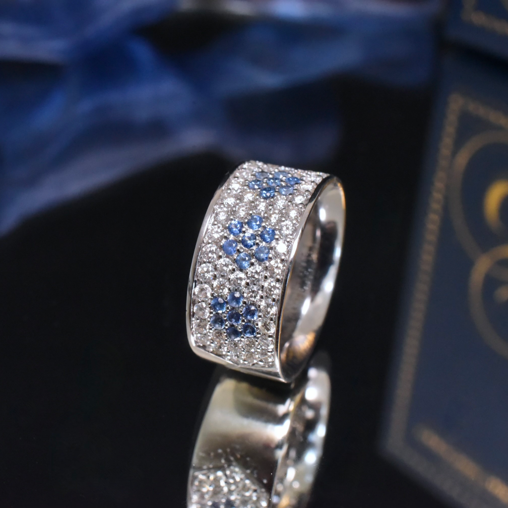 Superb 18ct White Gold Diamond And Sapphire Ring