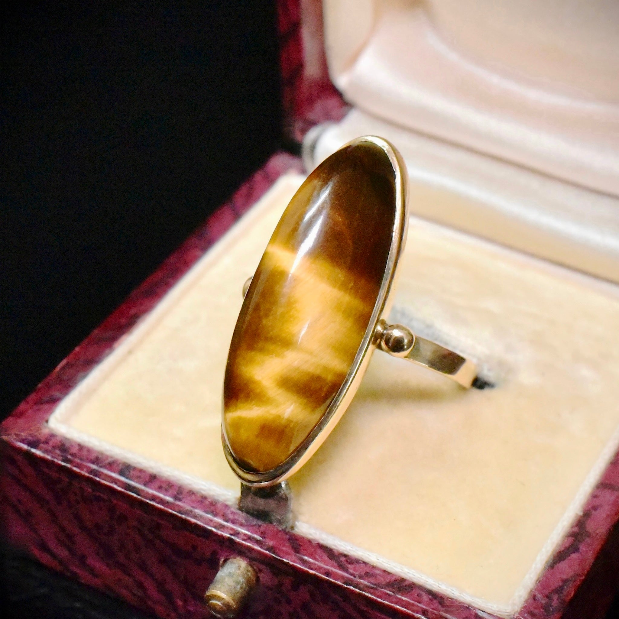 Vintage 9ct Yellow Gold Tiger Eye Ring