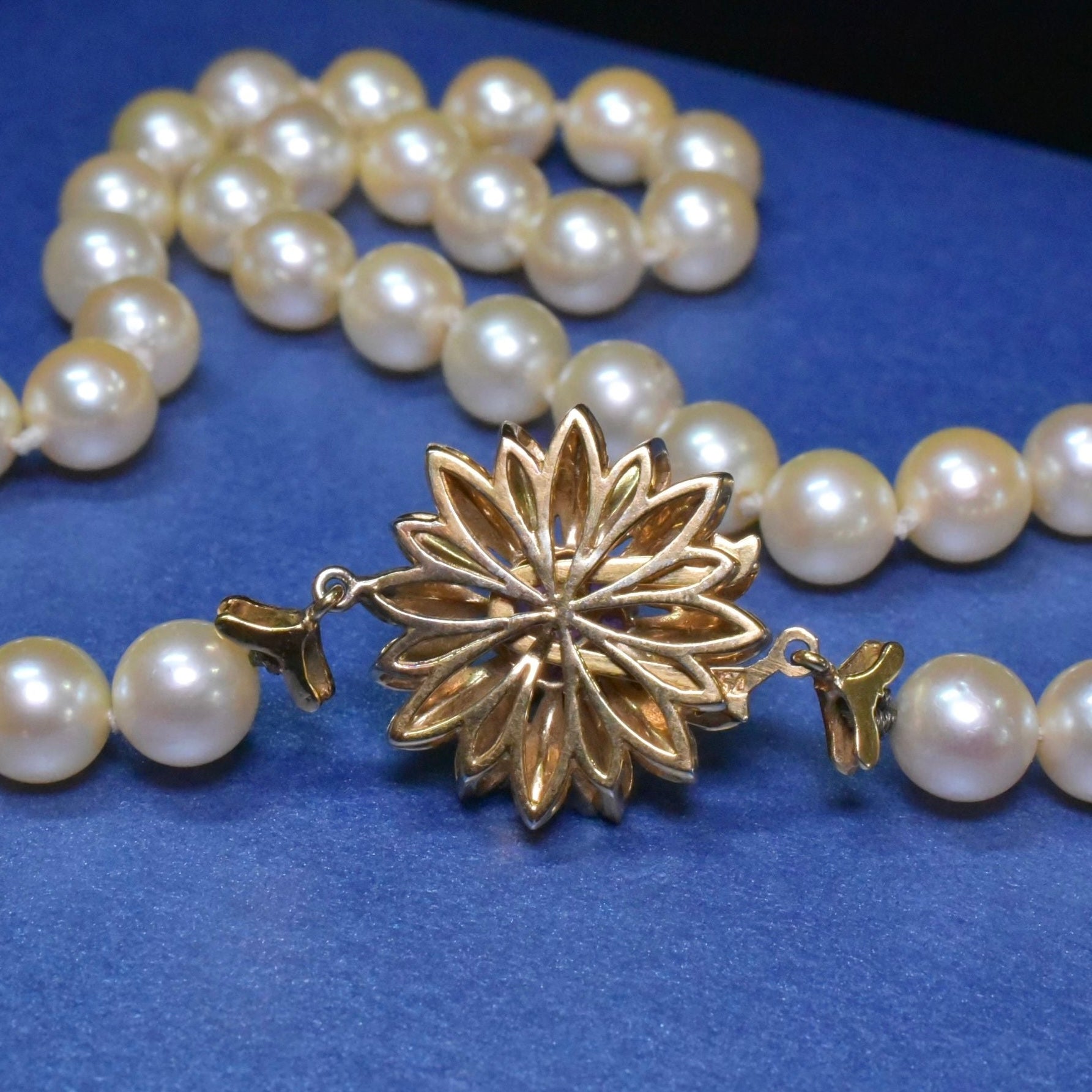 Estate 18ct Yellow Gold And Ruby Cultured Akoya Pearl Necklace